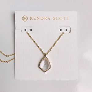 Kendra Scott • Cory Pendant in Ivory Pearl